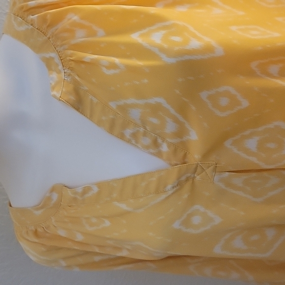 3/$30 SIONI Yellow Geometric Ikat Split Neck Poet Blouse - Picture 4 of 9